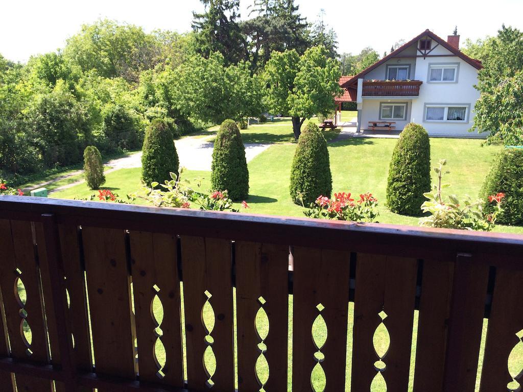 Frankie Holiday Apartment Iii. Balatongyörök Zimmer foto